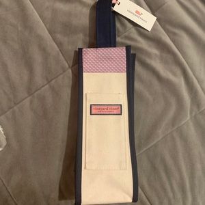 Vineyard Vines wine bag